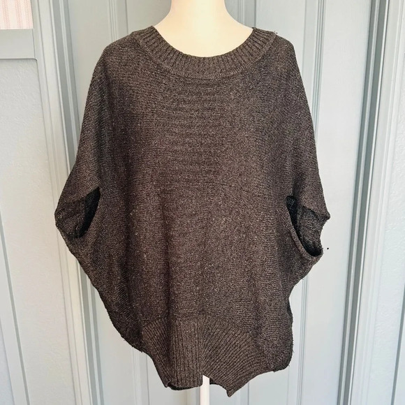 Juicy Couture Sweaters - Juicy Couture Women's Grey Oversized Sleeveless Knit Crew Neck Sweater